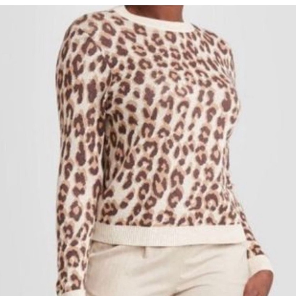 Target A New Day Leopard Print Crewneck Sweater - Size XS - Excellent Condition